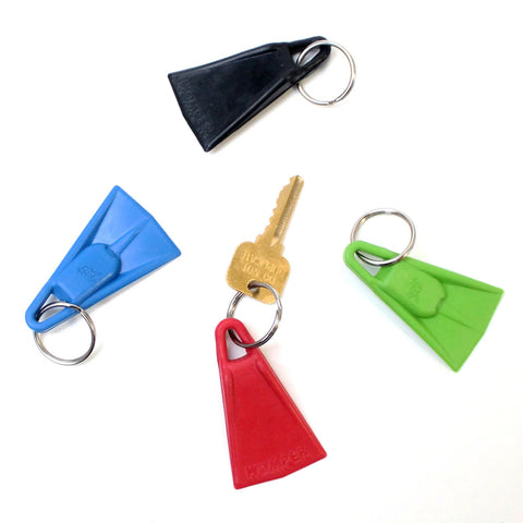 Catch Surf - Womper - Pro-Master Keychain - Black Swimming Fins Satorial Supplies