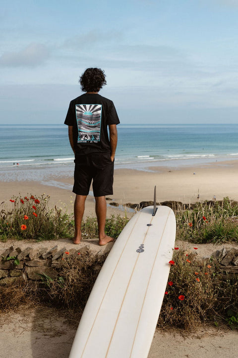 Limited Edition Reef T-Shirt - Heads Above The Waves T-Shirt REEF   