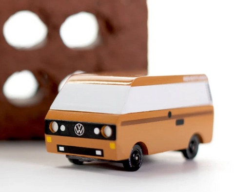 VW Brown Adventurer - Candylab